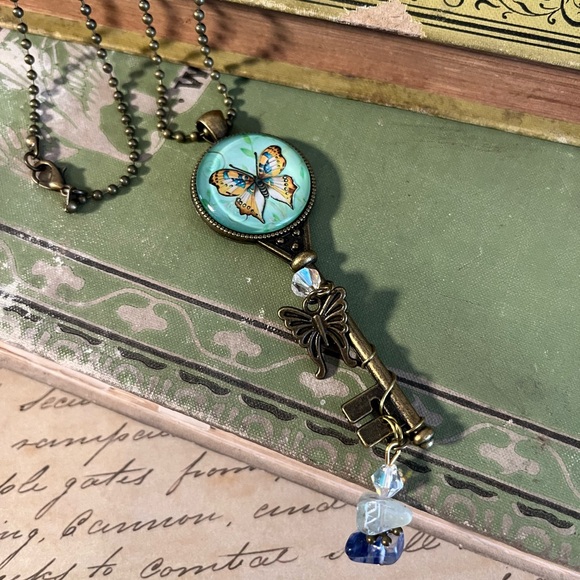 Handmade Butterfly Glass Cabochon Skeleton Key Pendant Necklace - Picture 8 of 13